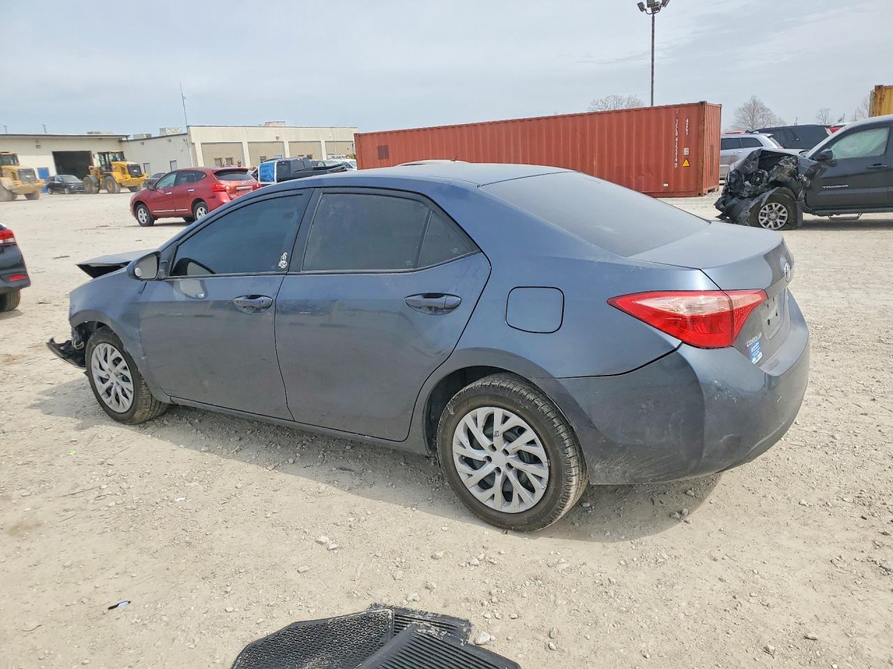 2018 Toyota Corolla Le - Фото 2