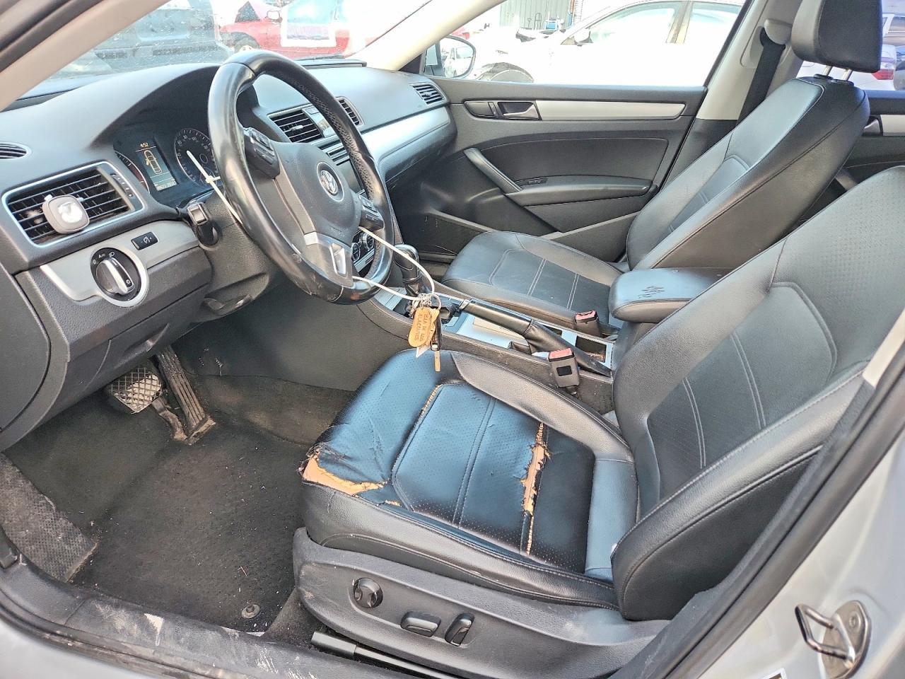 2012 Volkswagen Passat - Фото 7