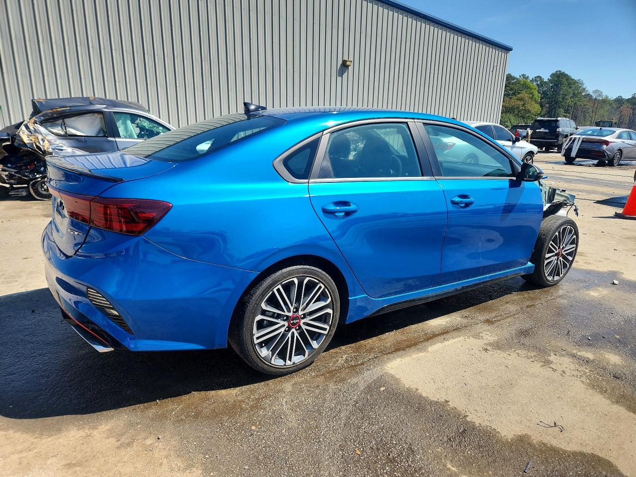 2023 Kia Forte Gt - Фото 3