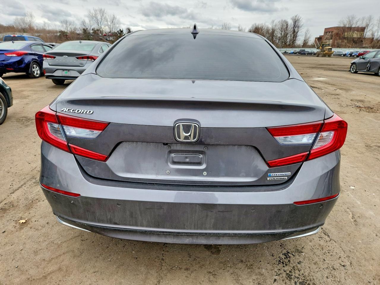 2018 Honda Accord Touring Hybrid - Image 6
