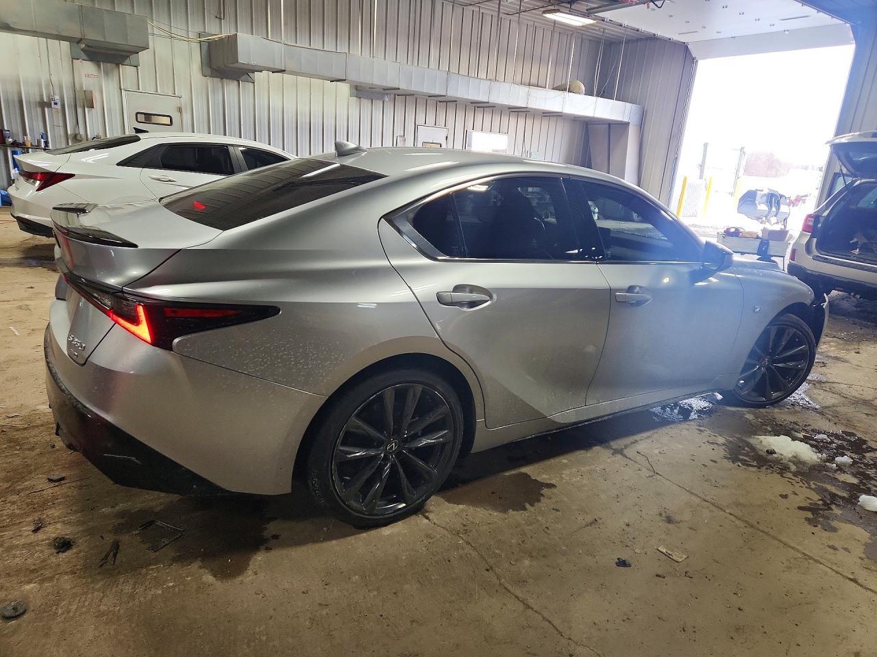2022 Lexus Is 350 F Sport - Image 3