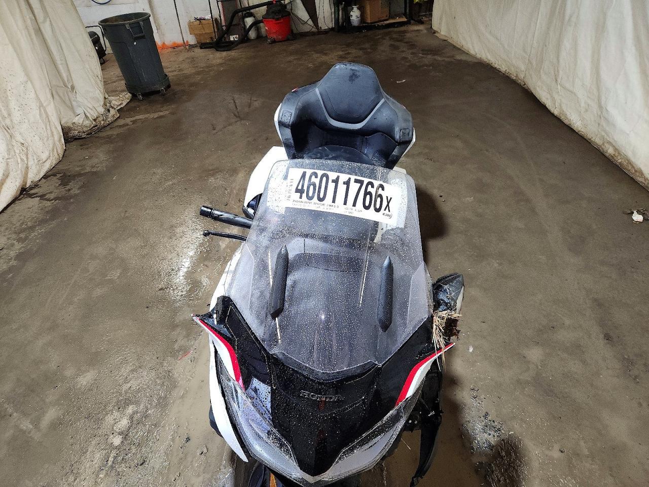 2024 Honda Gl1800 D - Фото 5