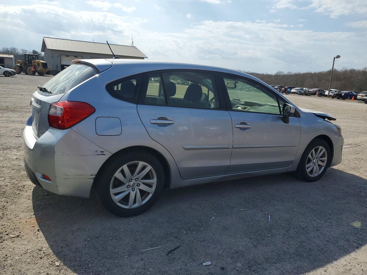 2016 Subaru Impreza Premium - Image 3