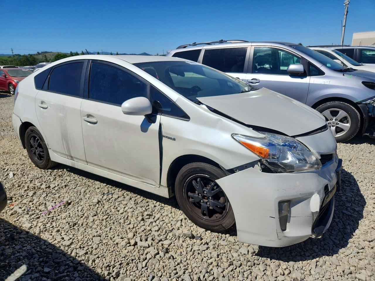 2015 Toyota Prius Two - Фото 4