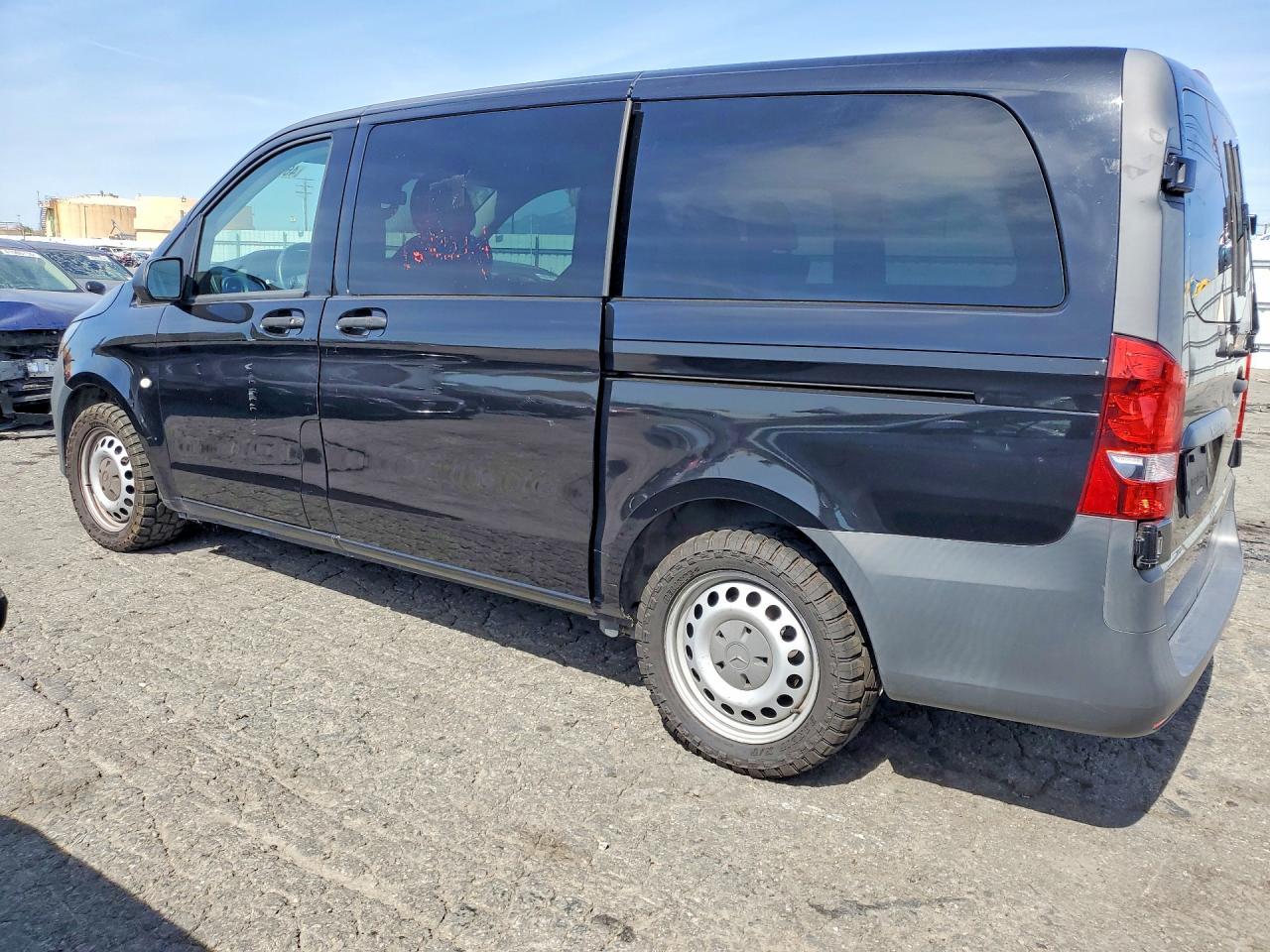 2019 Mercedes Benz Metris - Фото 2