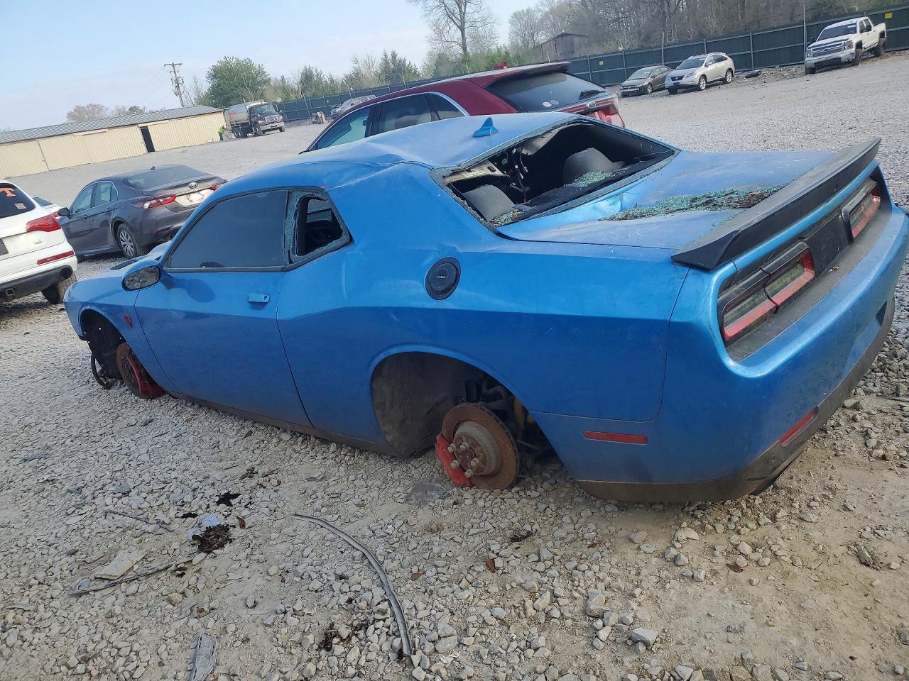 2016 Dodge Challenger Srt Hellcat - Image 2