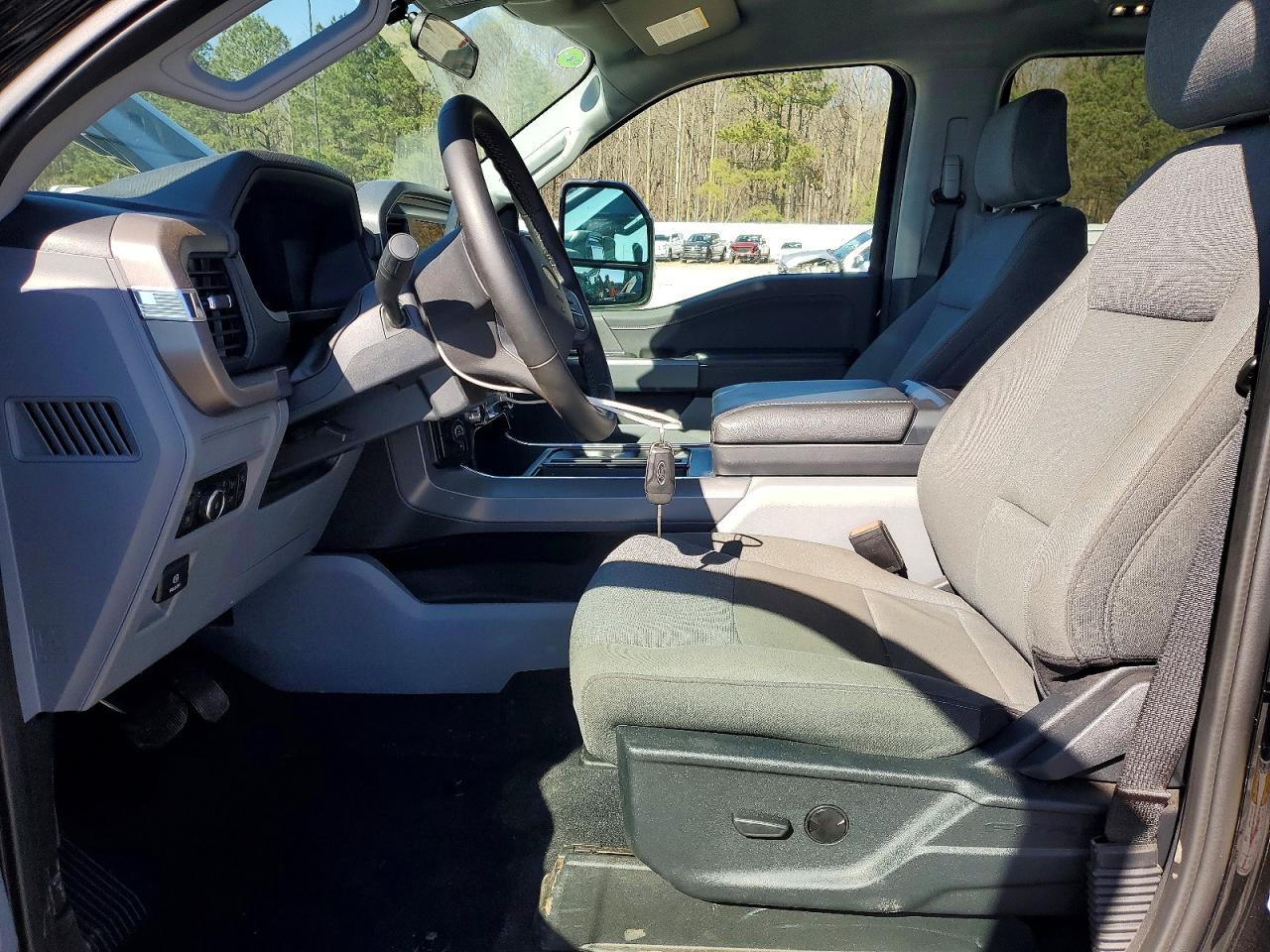 2025 Ford F150 Xlt - Image 7