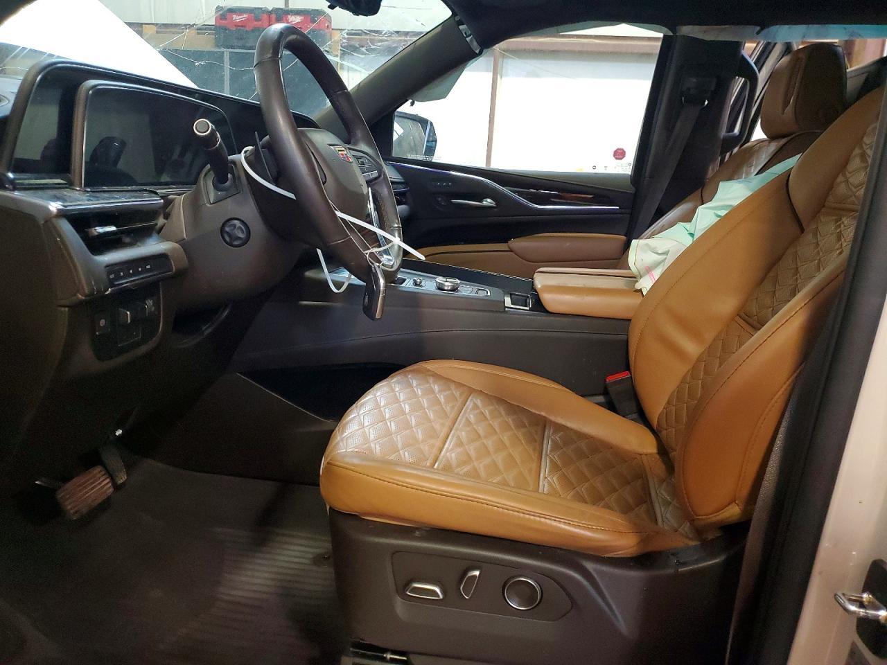 2021 Cadillac Escalade Sport - Фото 7