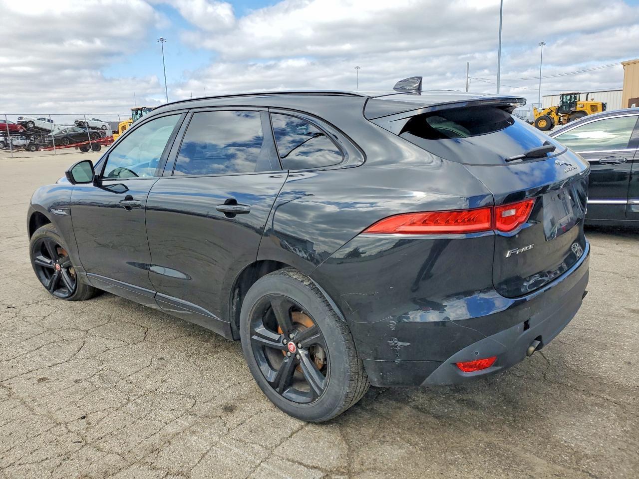 2018 Jaguar F-Pace R - Sport - Image 2