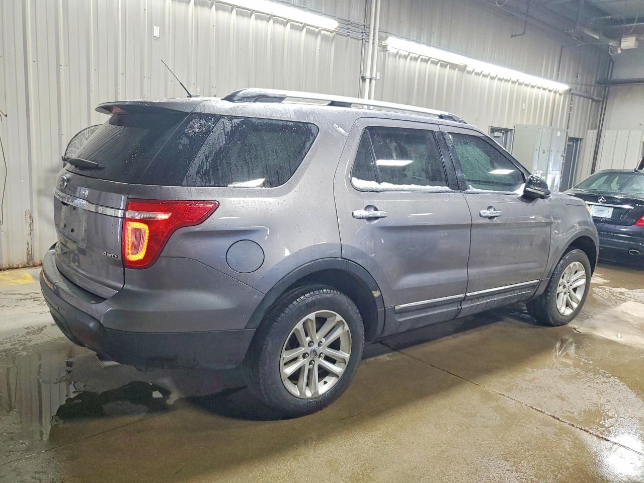 2011 Ford Explorer Xlt - Фото 3