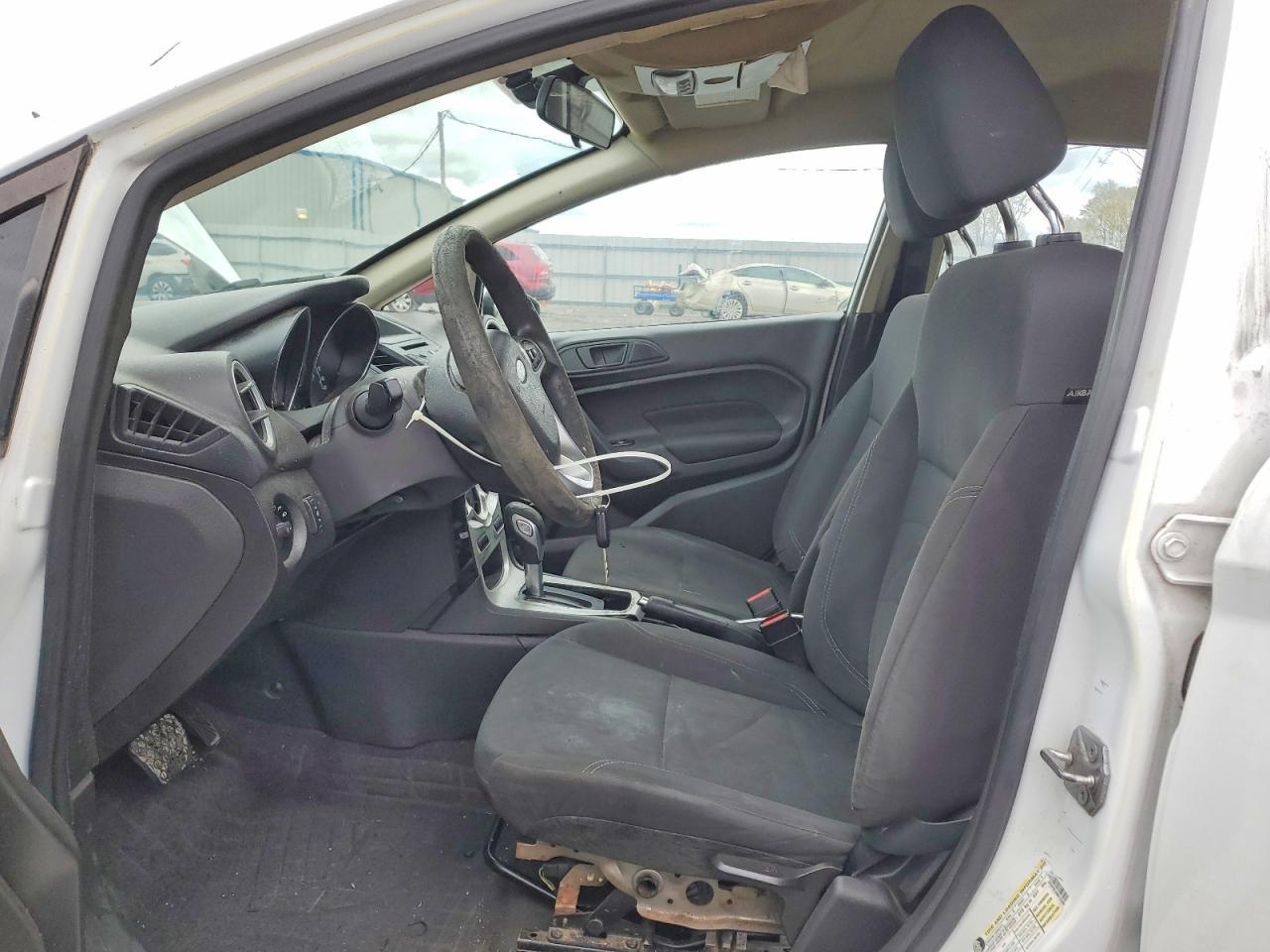 2017 Ford Fiesta Se - Image 7