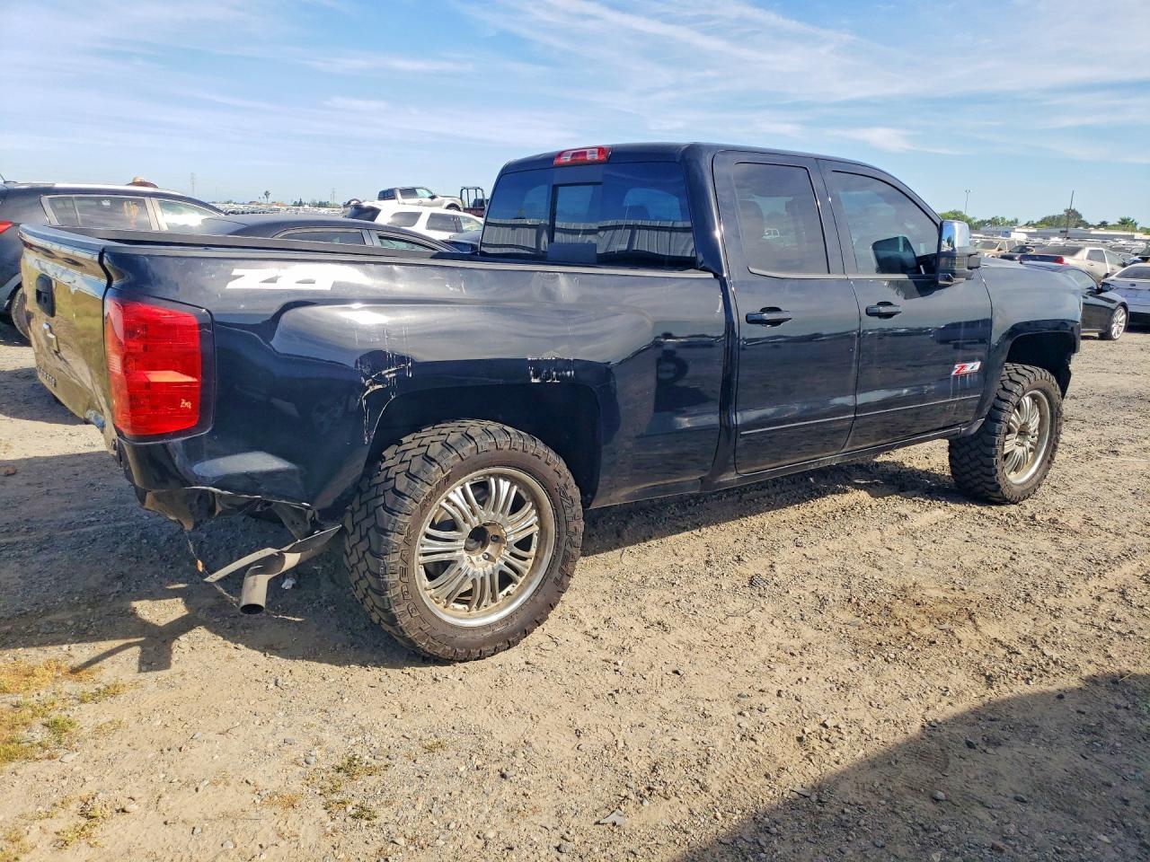 2017 Chevrolet Silverado K1500 Lt - Фото 3