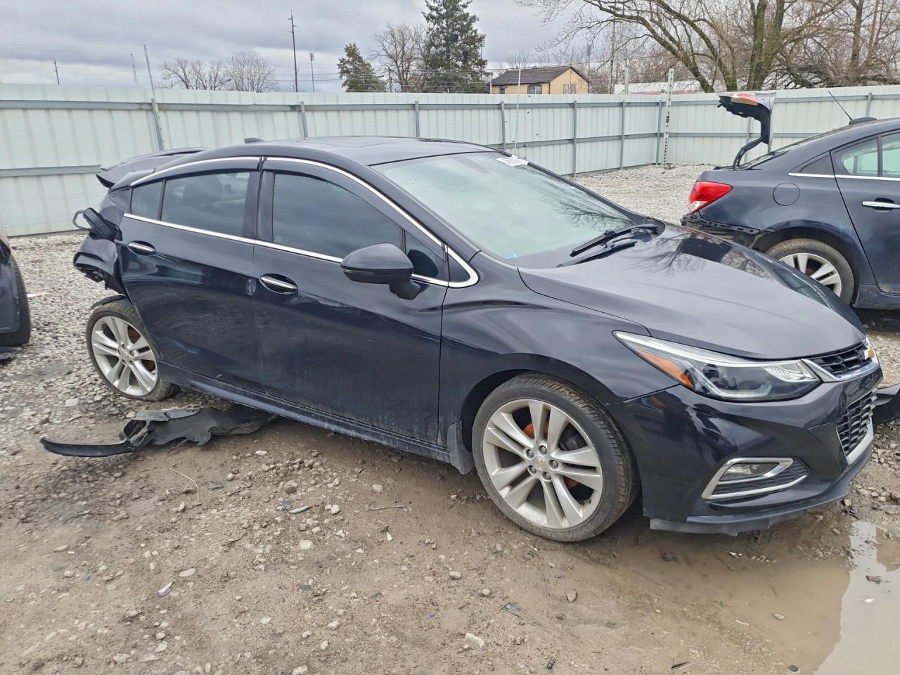 2017 Chevrolet Cruze Premier - Фото 4
