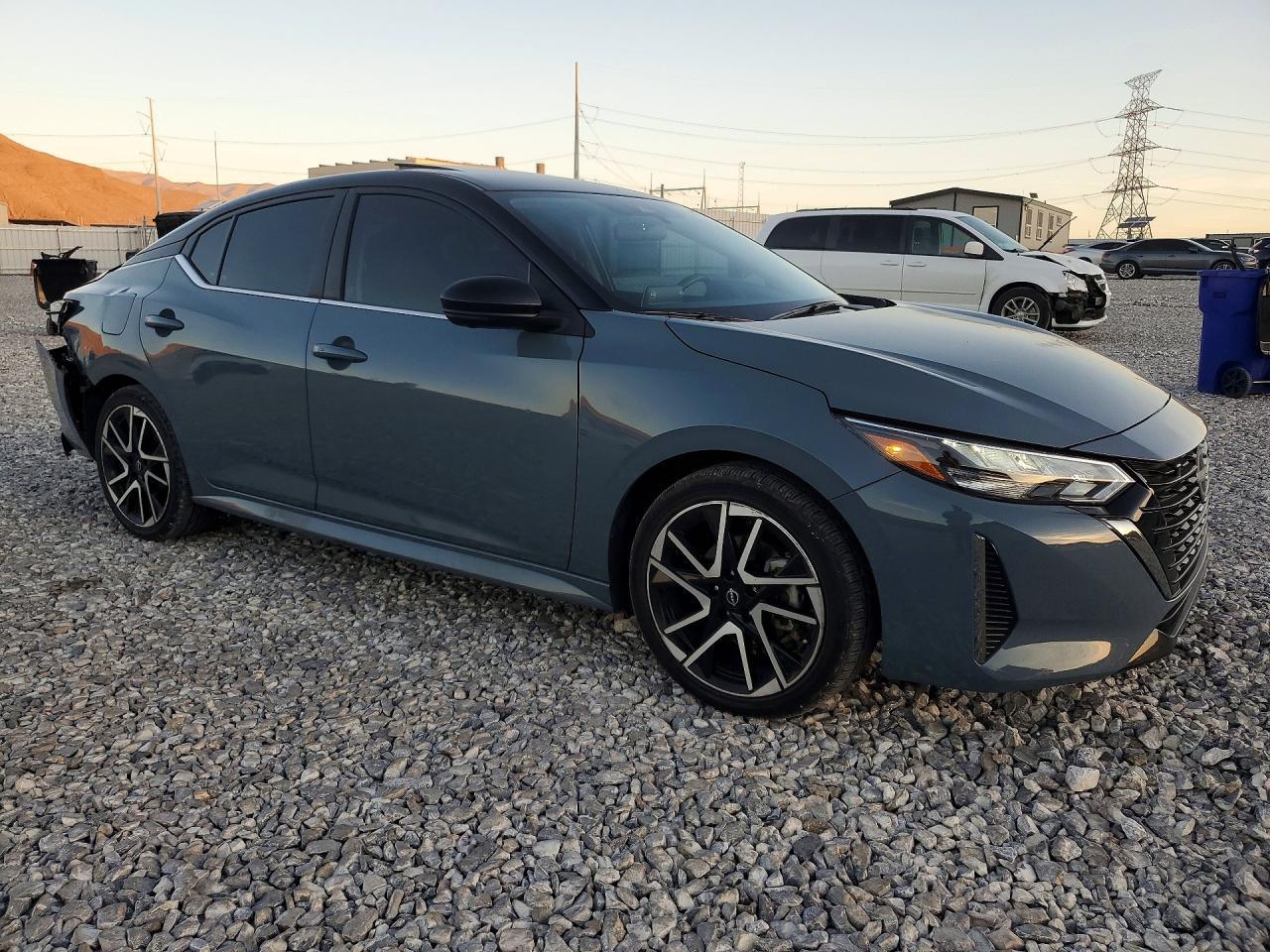 2025 Nissan Sentra Sr - Фото 4