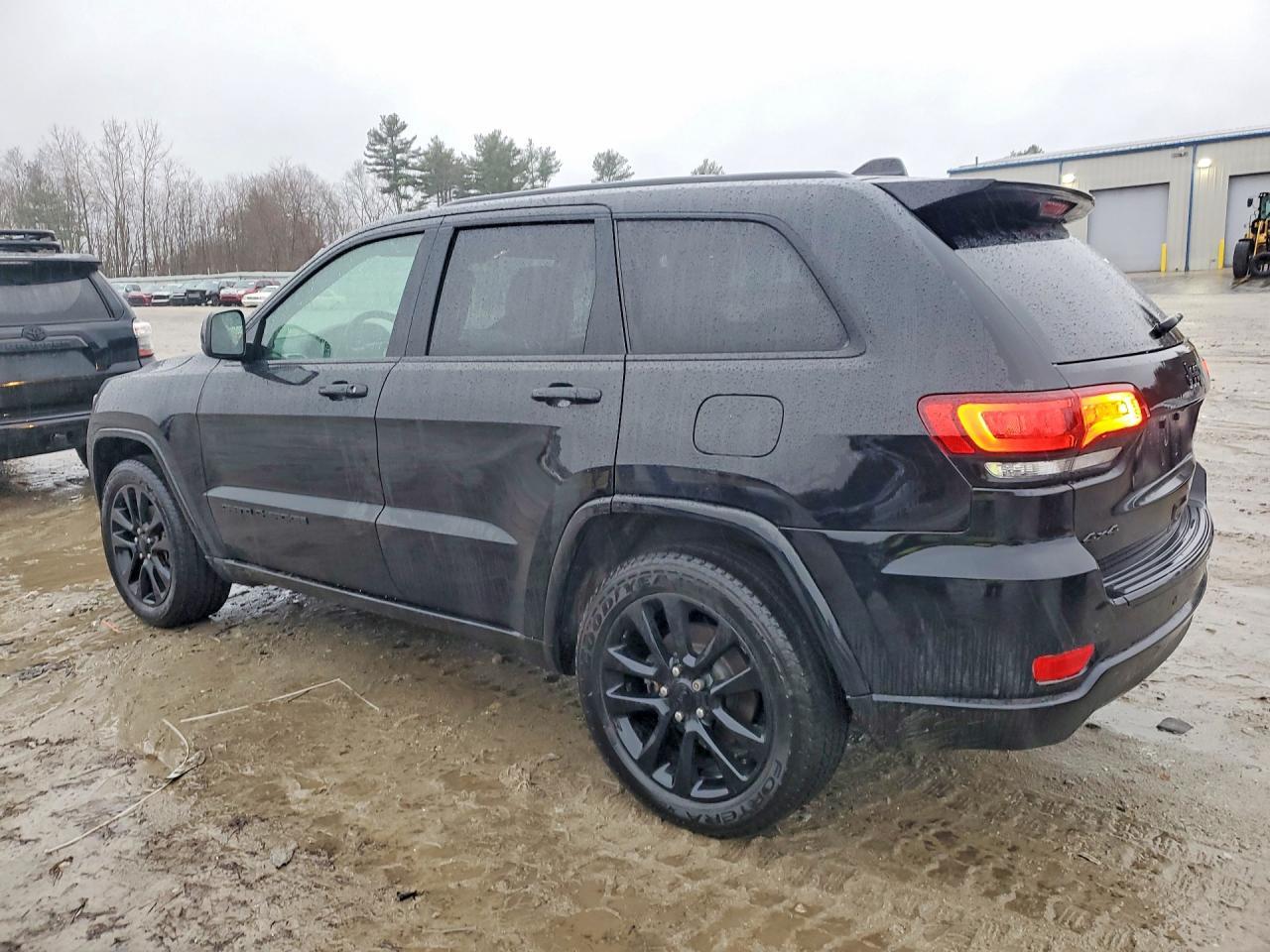 2018 Jeep Grand Cherokee Laredo - Фото 2