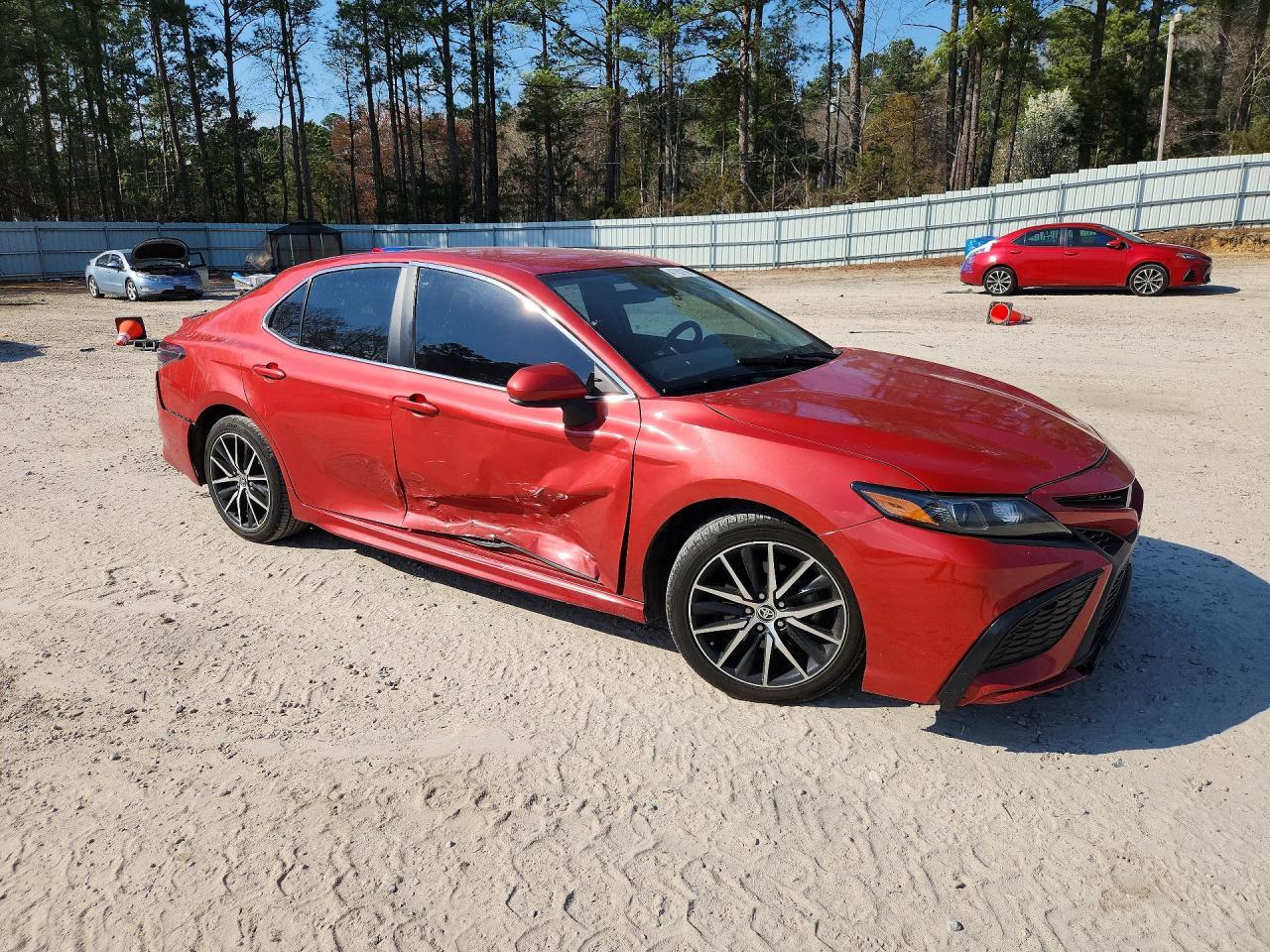 2021 Toyota Camry Se - Фото 4