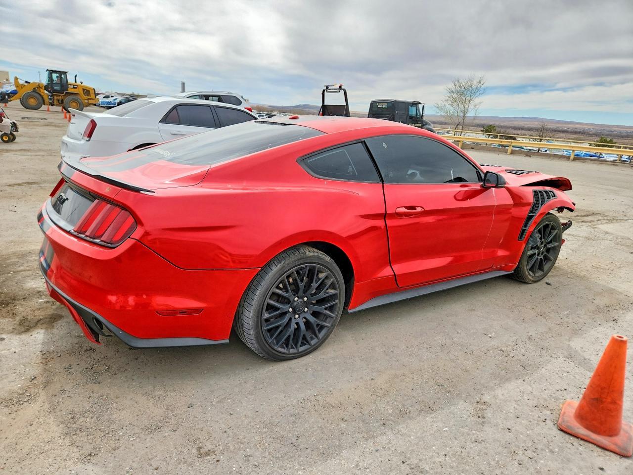 2016 Ford Mustang Gt - Фото 3