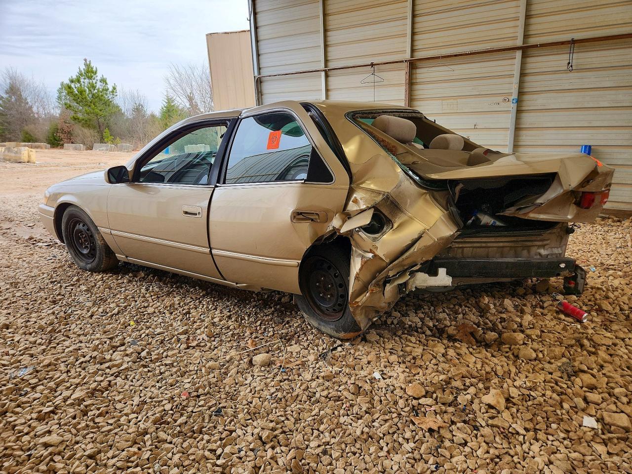 1997 Toyota Camry Le - Image 2