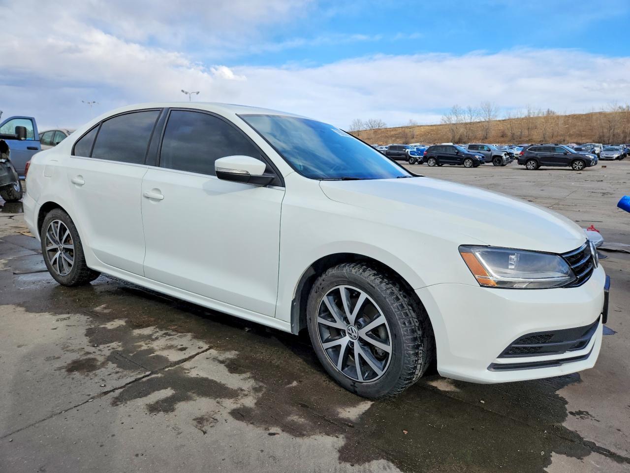 2017 Volkswagen Jetta Se - Фото 4
