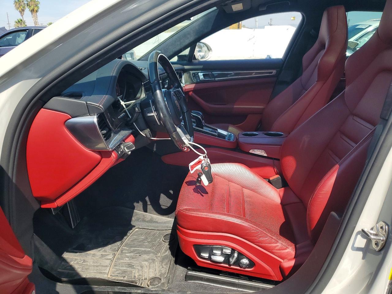 2019 Porsche Panamera Gts Sport Turismo - Image 7