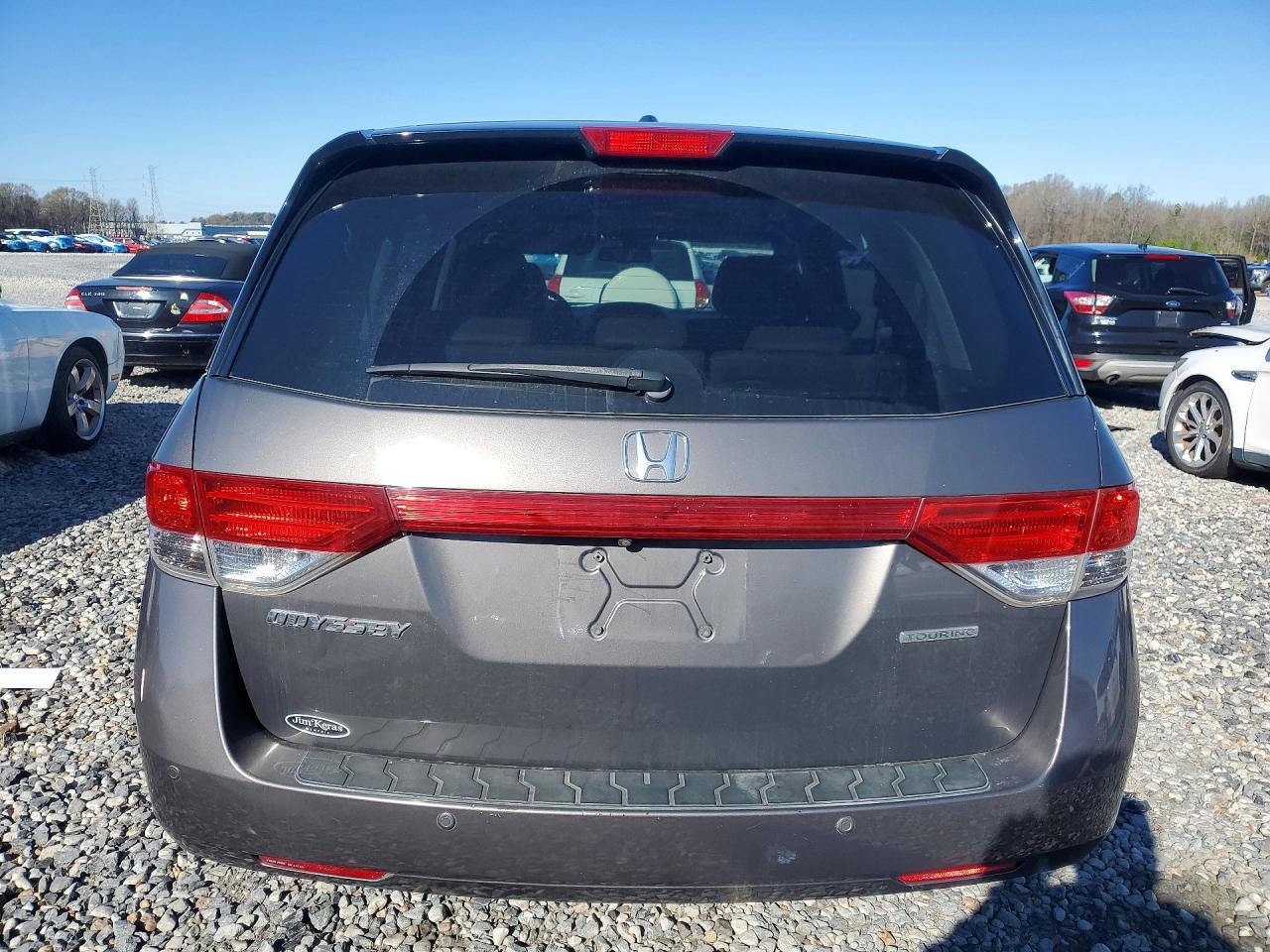 2015 Honda Odyssey - Image 6