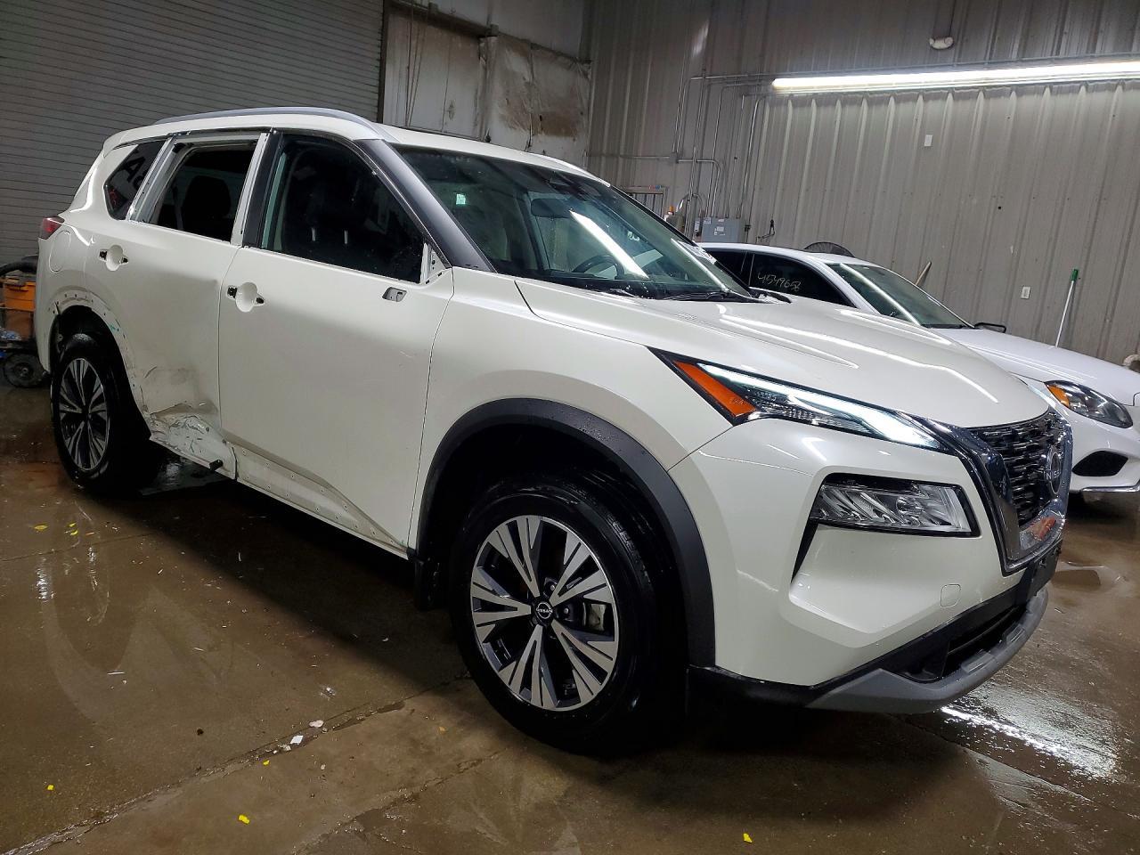 2023 Nissan Rogue Sv - Фото 4