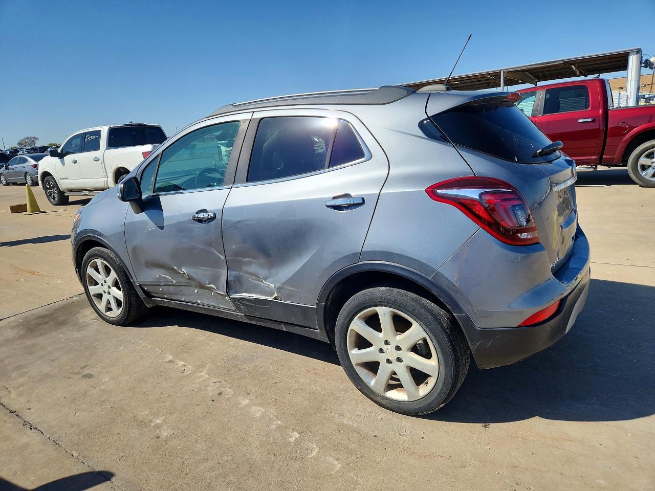 2019 Buick Encore Essence - Фото 2