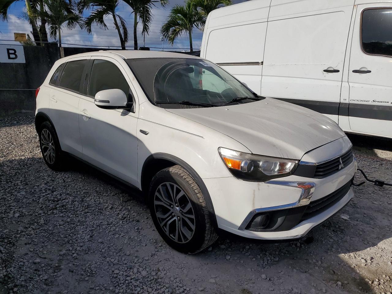 2017 Mitsubishi Outlander Sport Es - Фото 4