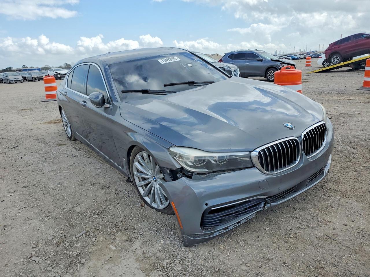 2017 BMW 740 I - Image 4