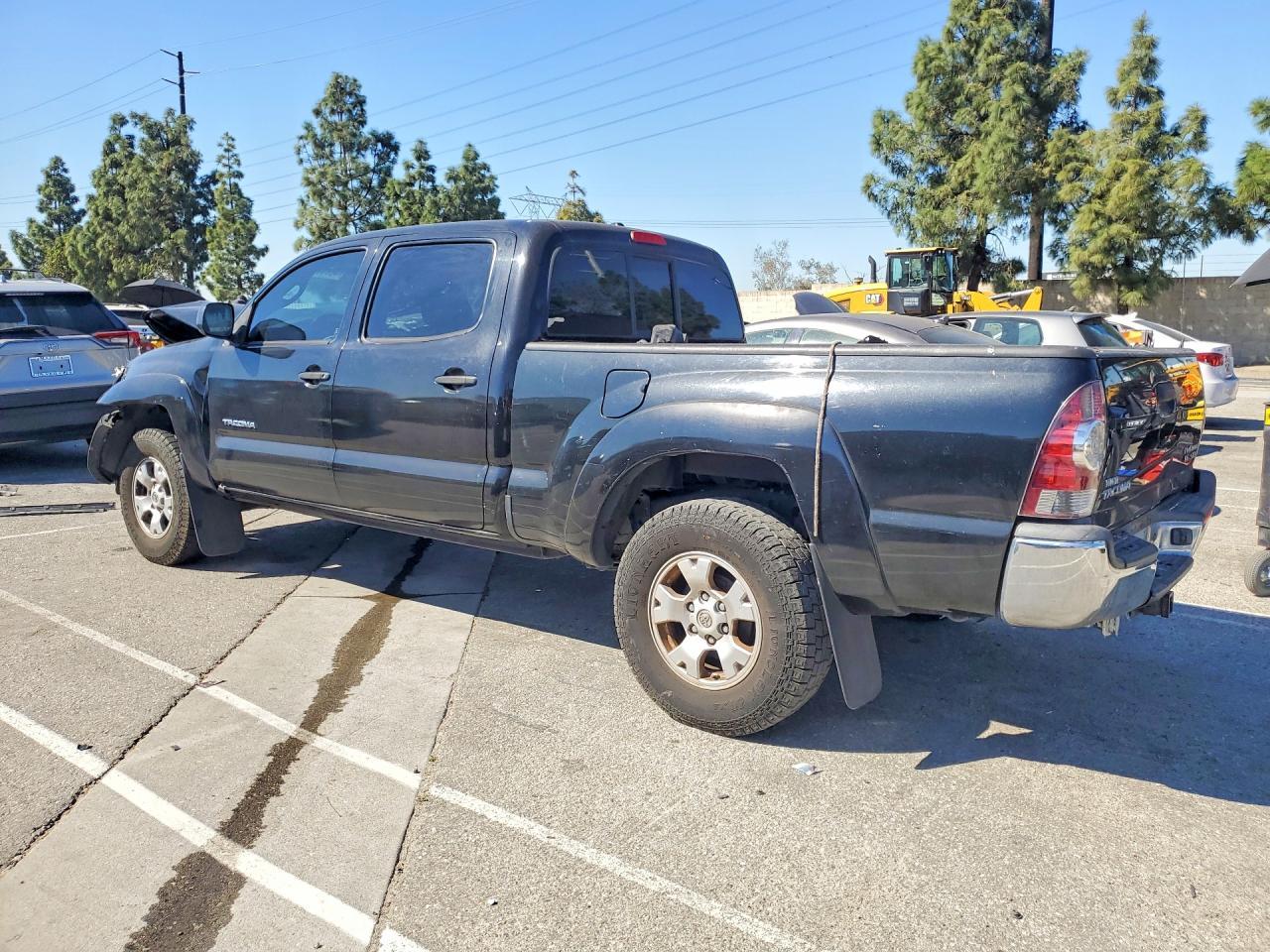 2010 Toyota Tacoma Double Cab Prerunner Long Bed - Image 2