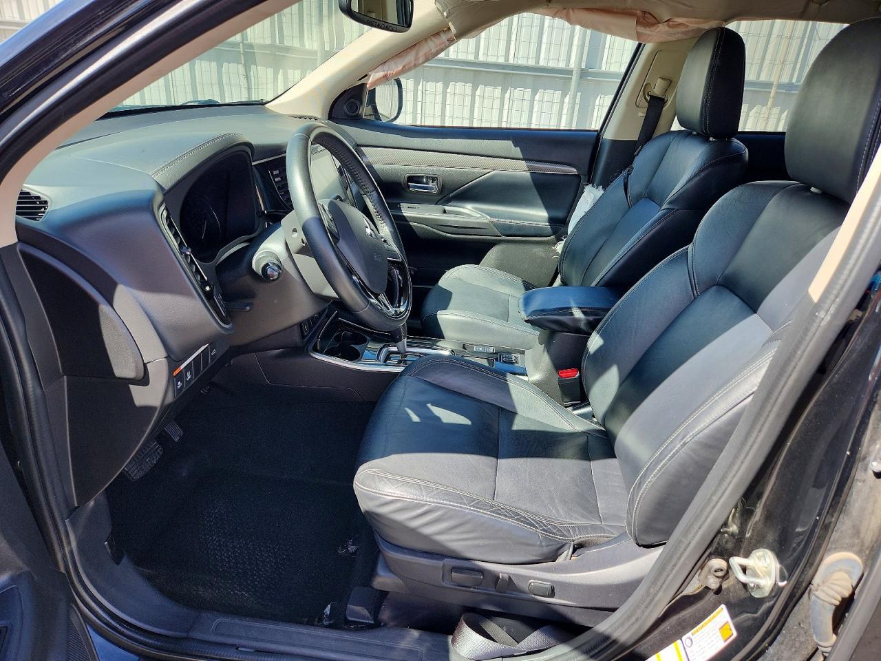 2020 Mitsubishi Outlander Se - Фото 7