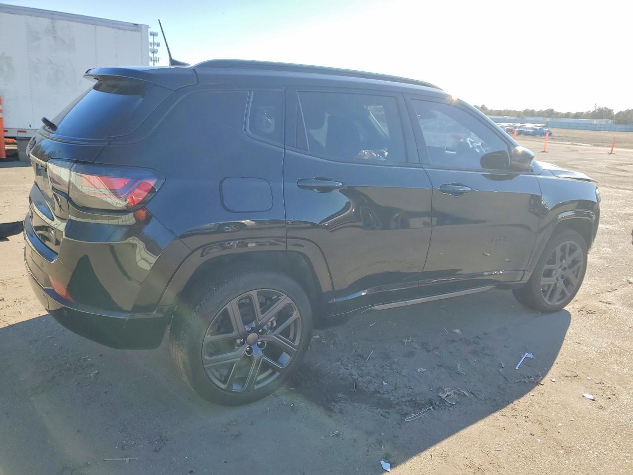 2024 Jeep Compass Limited - Фото 3