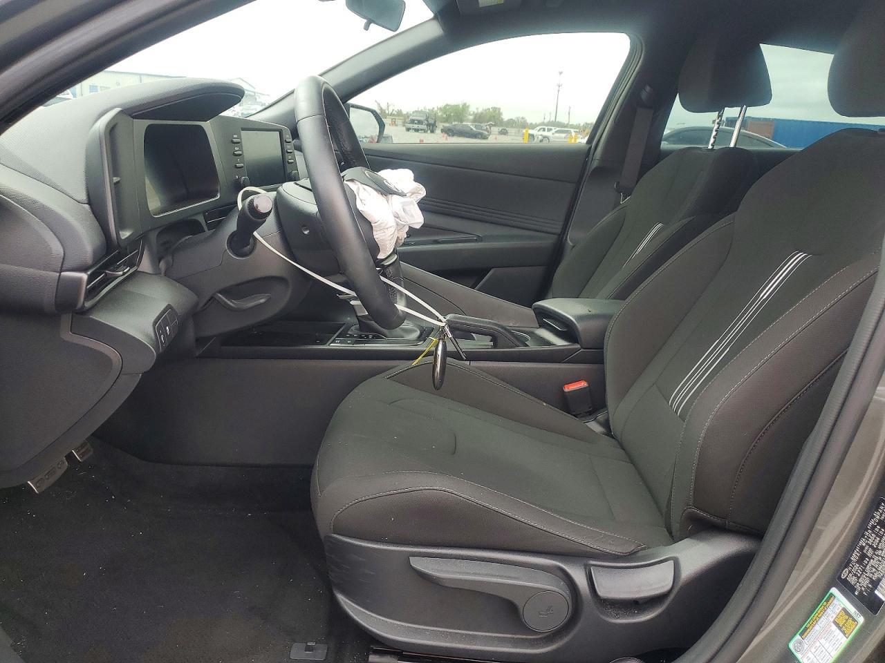 2025 Hyundai Elantra Sel Sport - Фото 7