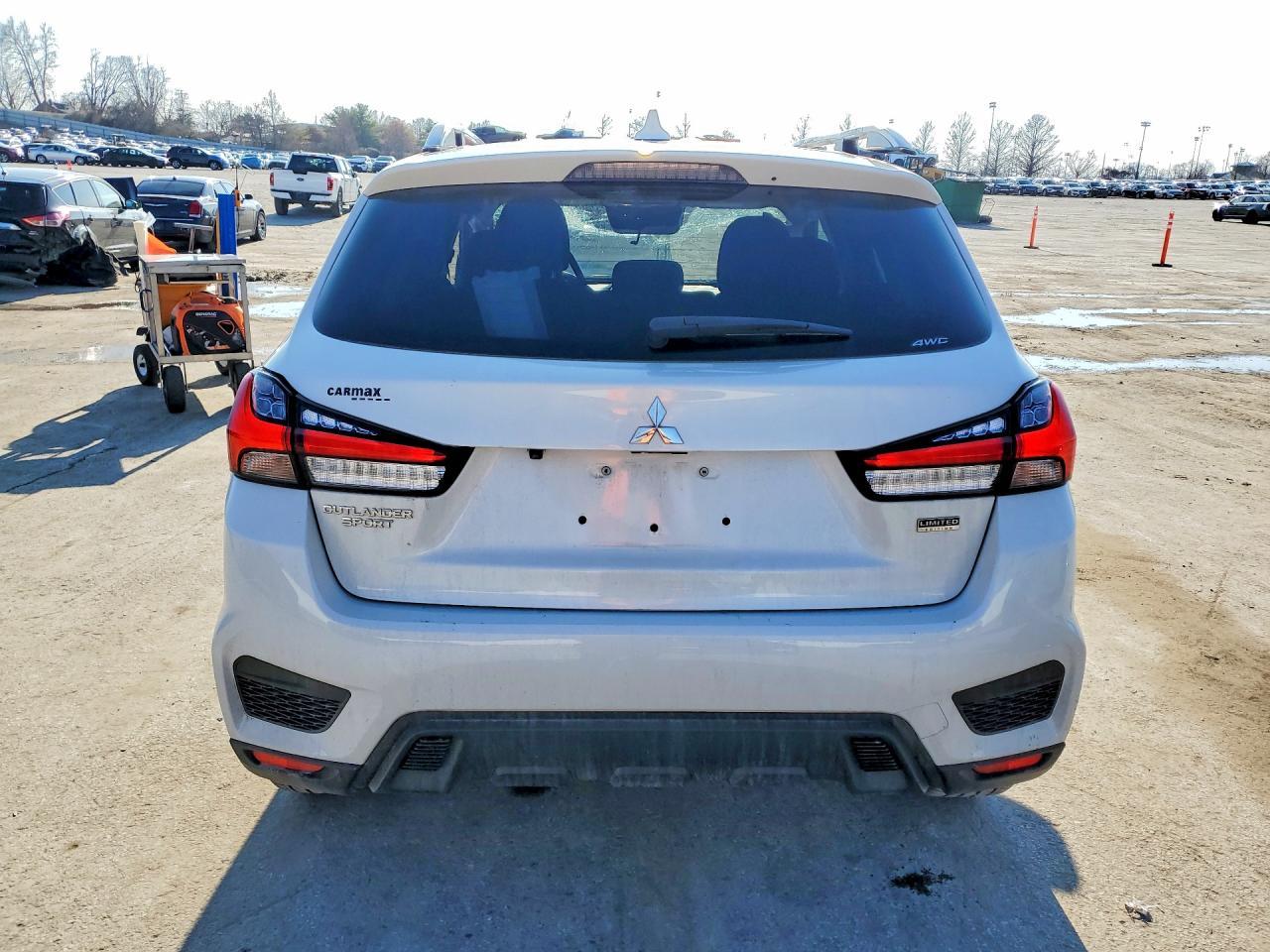 2021 Mitsubishi Outlander Sport Es - Image 6