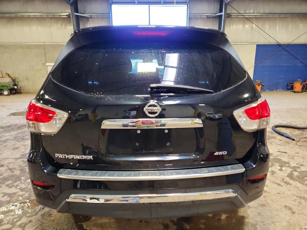 2013 Nissan Pathfinder S - Image 6