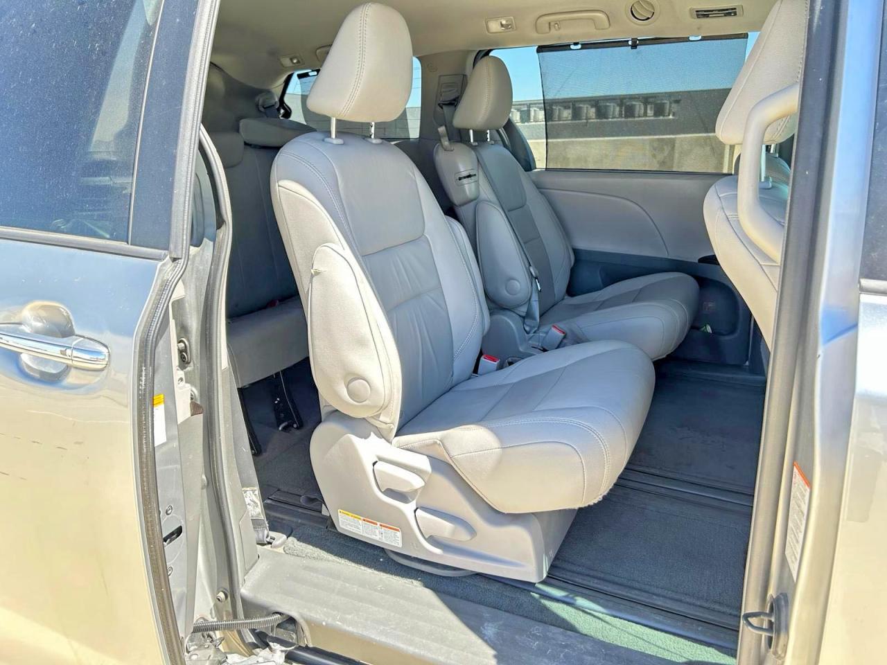 2017 Toyota Sienna Xle 8-Passenger - Фото 6