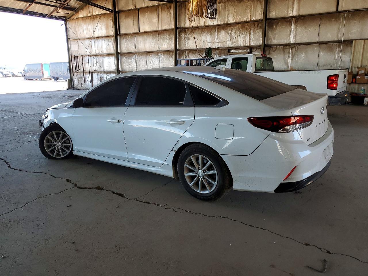 2019 Hyundai Sonata Se - Фото 2