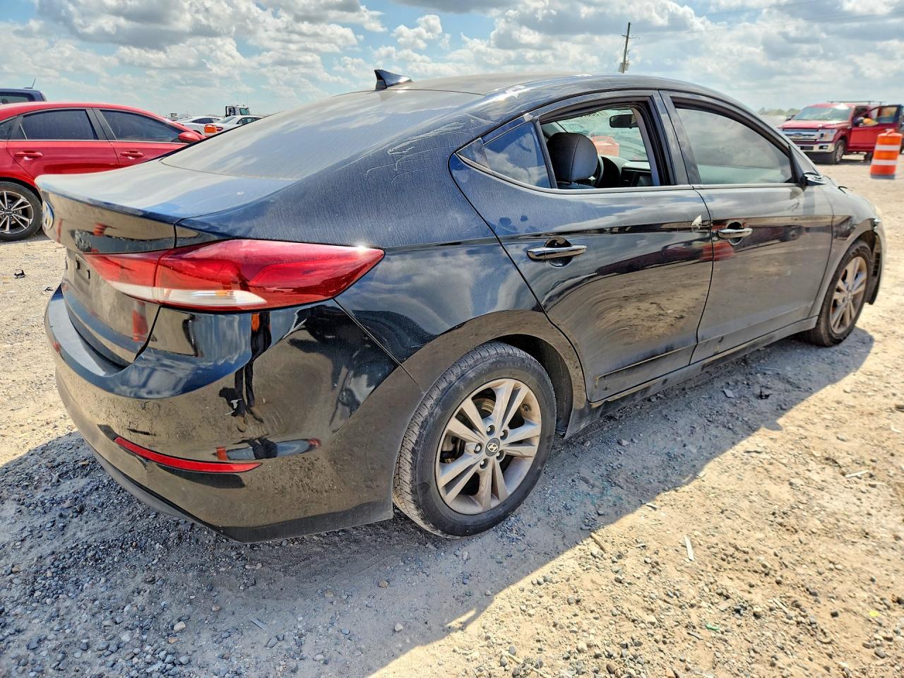 2018 Hyundai Elantra Sel - Image 3
