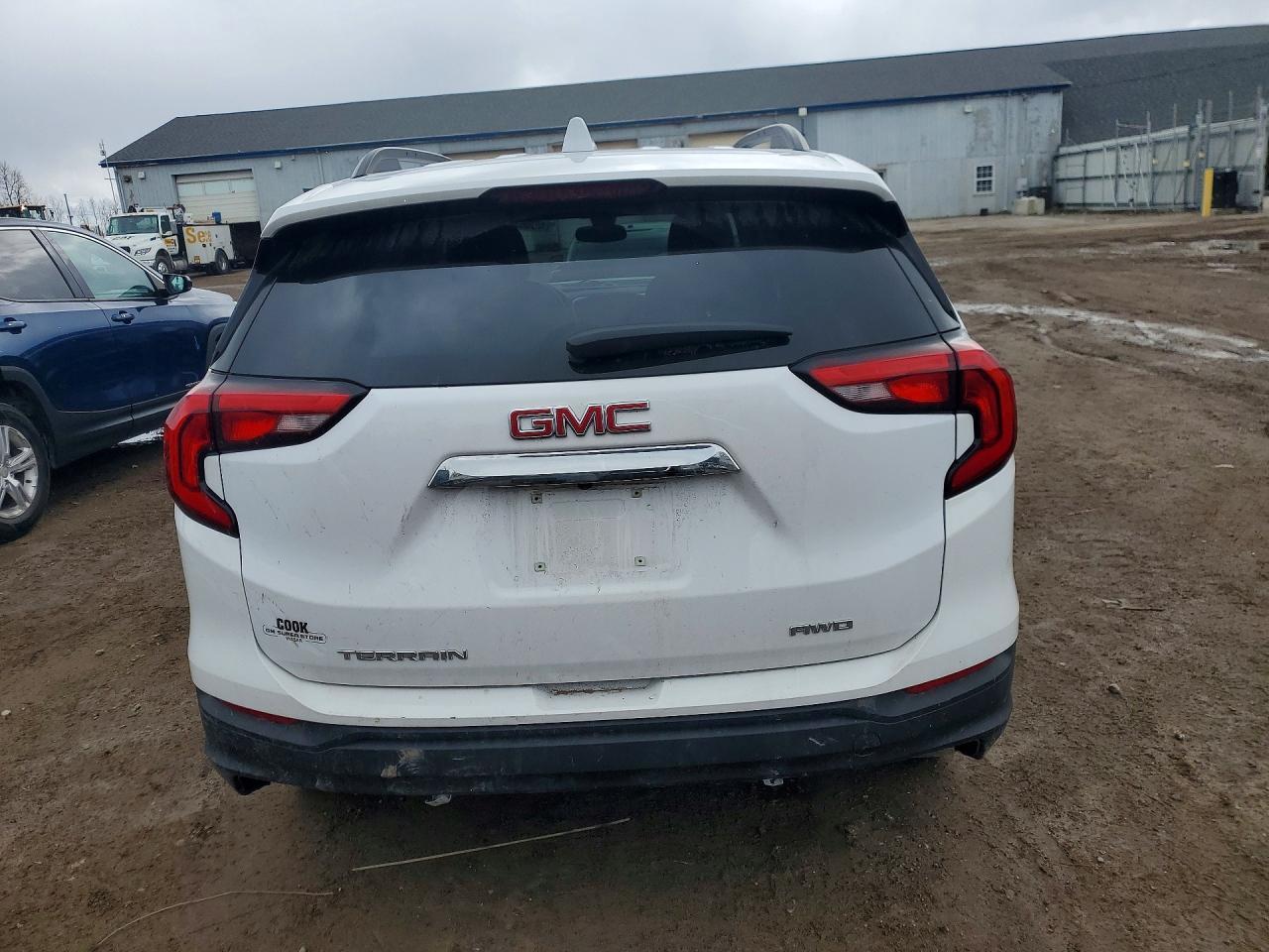 2021 GMC Terrain Sle - Image 6