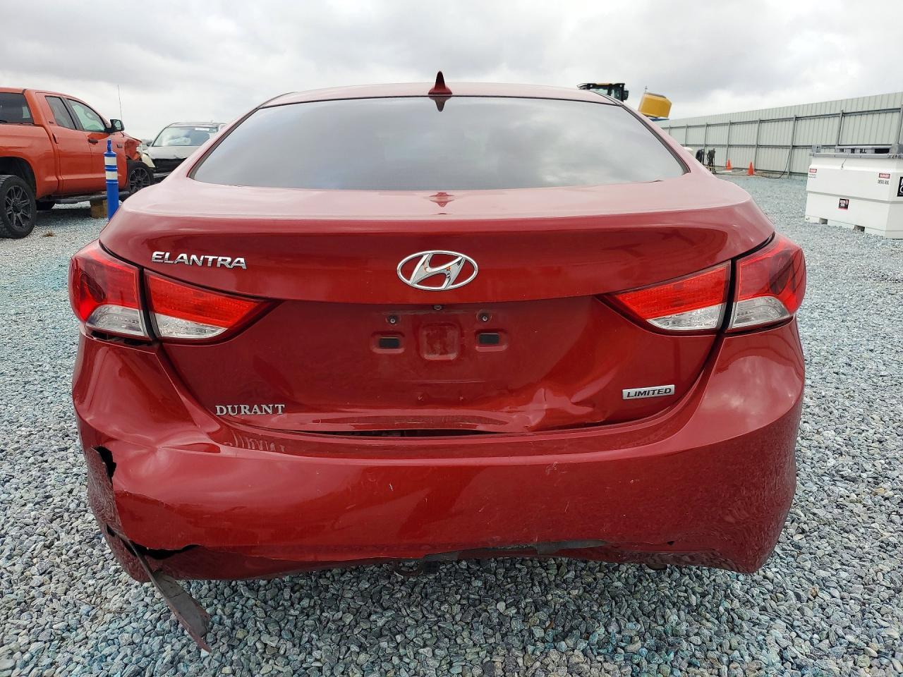 2013 Hyundai Elantra - Image 6