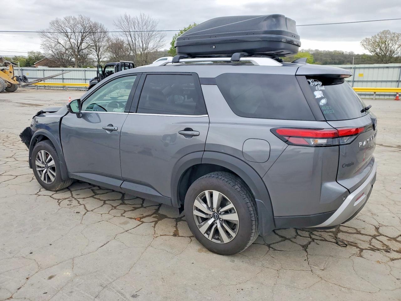 2025 Nissan Pathfinder Sl - Фото 2