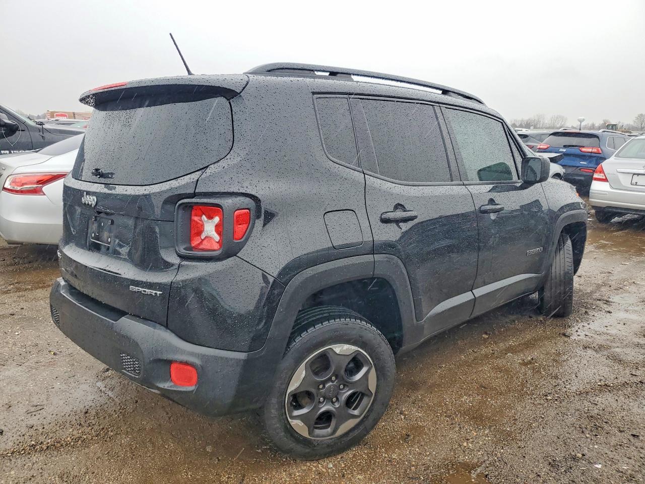 2016 Jeep Renegade Sport - Фото 3