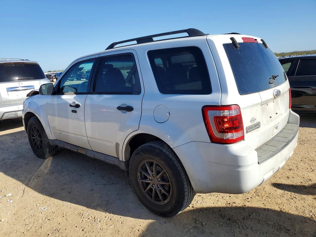 2012 Ford Escape Xlt - Фото 2