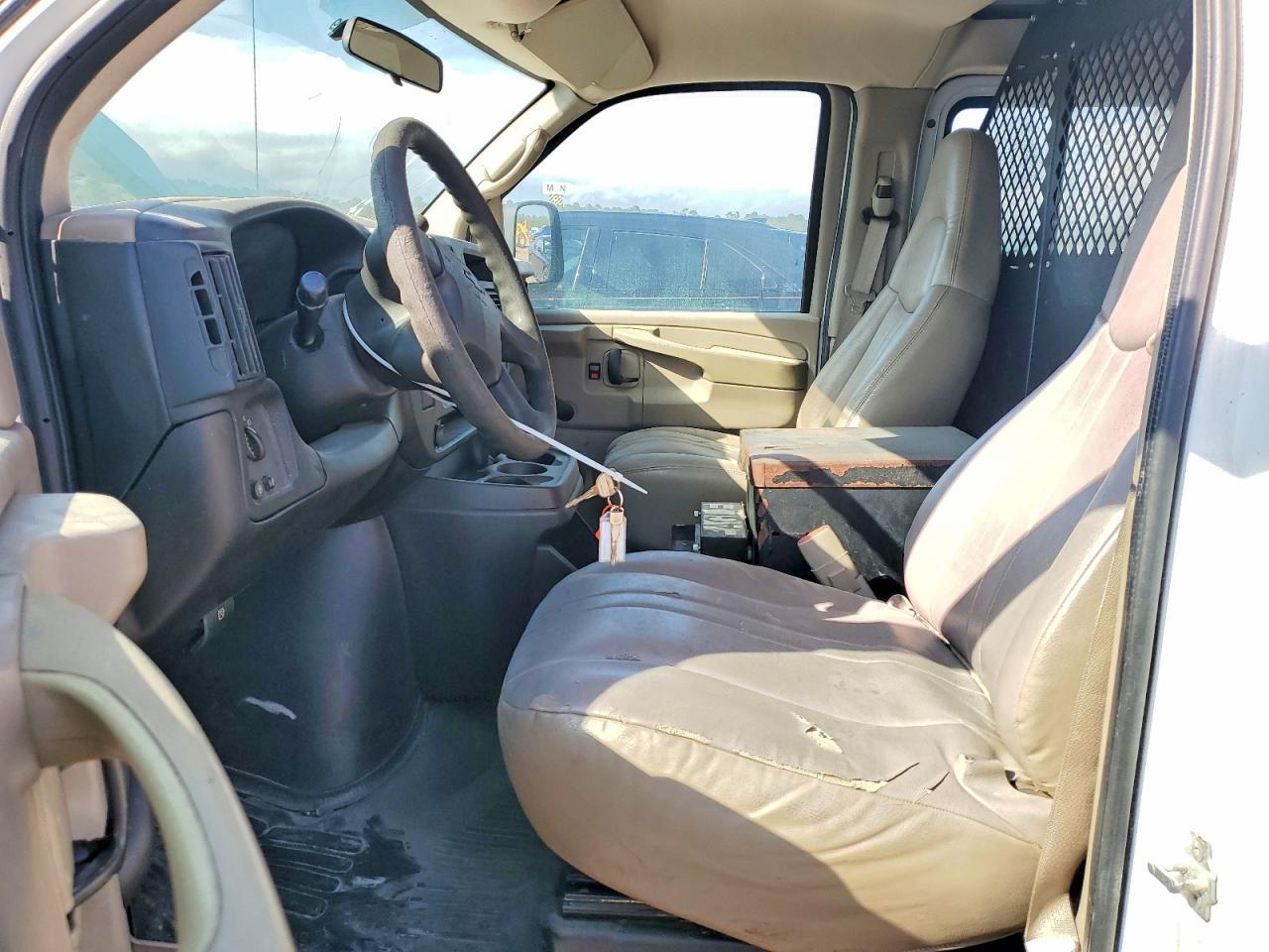 2006 Chevrolet Express G2500 - Image 7