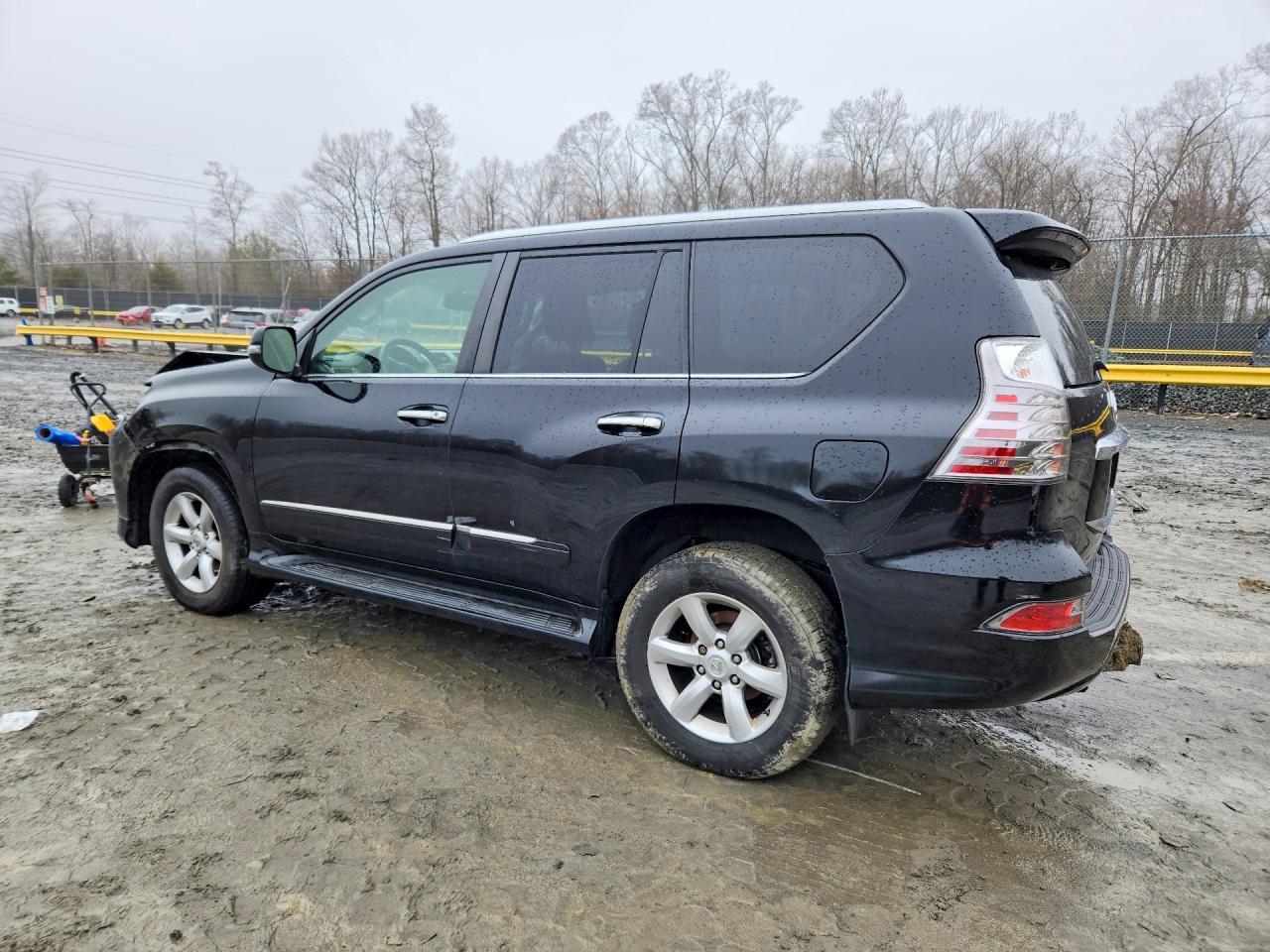 2014 Lexus Gx 460 Base - Image 2