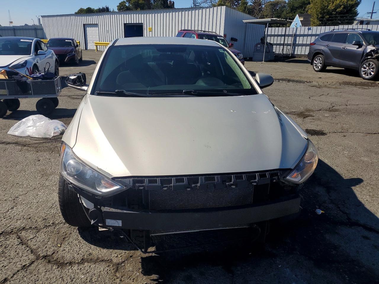 2018 Hyundai Elantra Sel - Фото 5