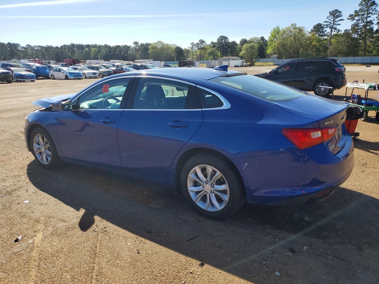 2023 Chevrolet Malibu Lt - Image 2