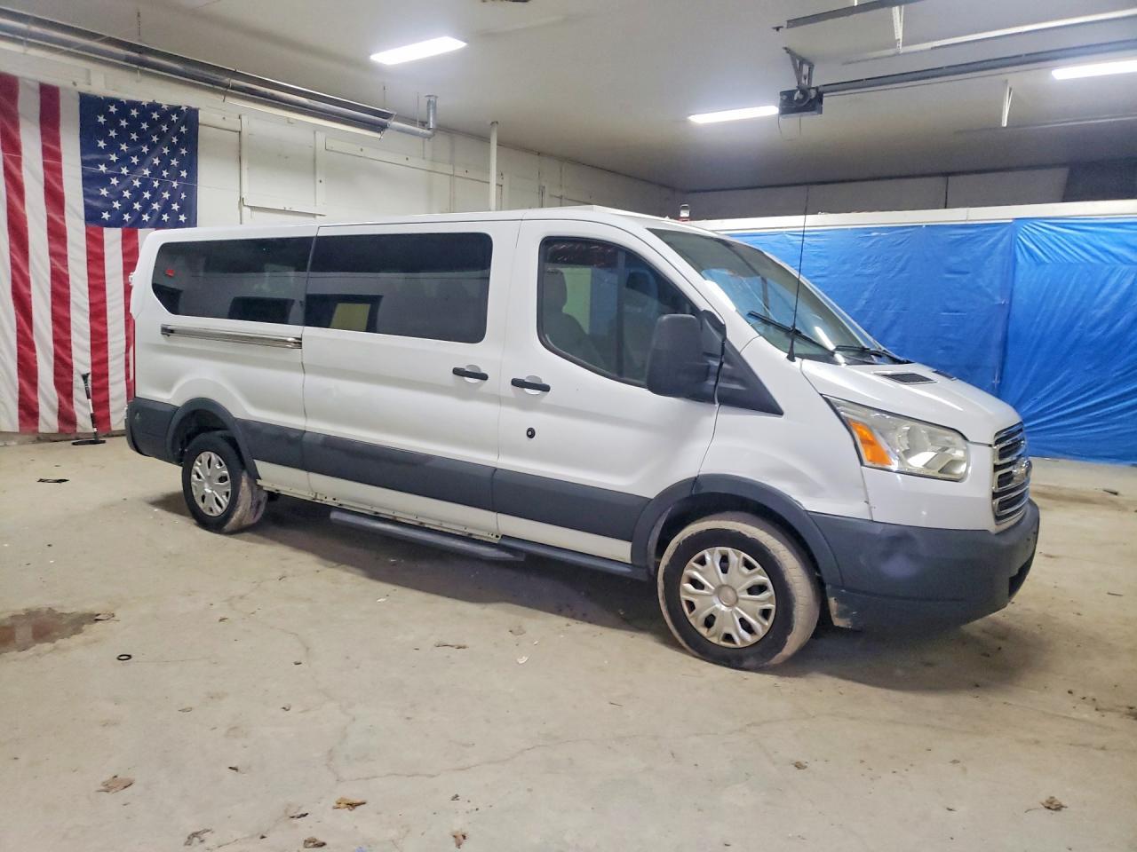 2015 Ford Transit T-350 - Фото 4