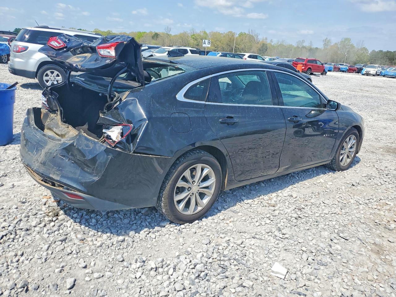 2019 Chevrolet Malibu Lt - Image 3