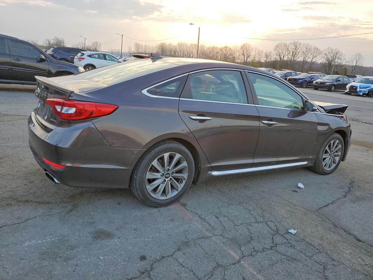2015 Hyundai Sonata Sport - Фото 3